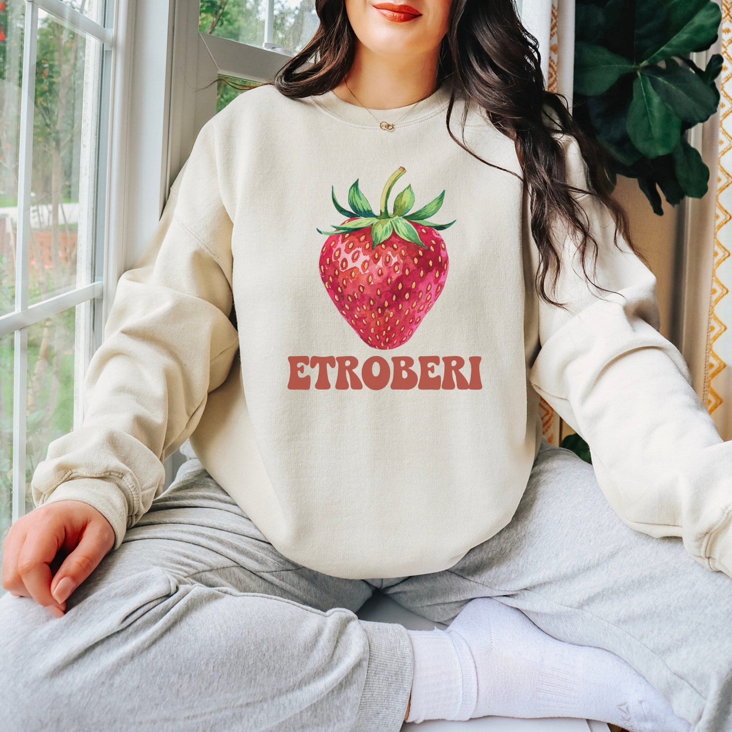 Funny Strawberry Sweatshirt - Boricua Etroberi Latina Funny Sweatshirt - Unisex Crewneck - Sarcastic Hispanic Gift - Puerto Rican Gift